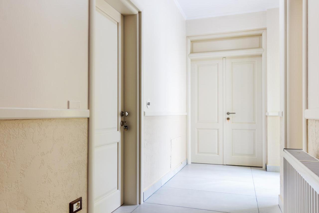 Hotel Central - Băile Olăneşti エクステリア 写真