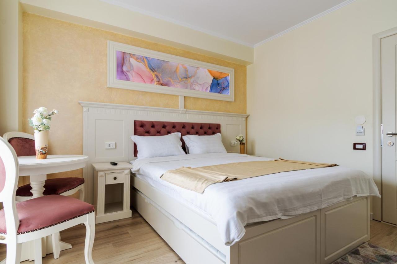 Hotel Central - Băile Olăneşti エクステリア 写真