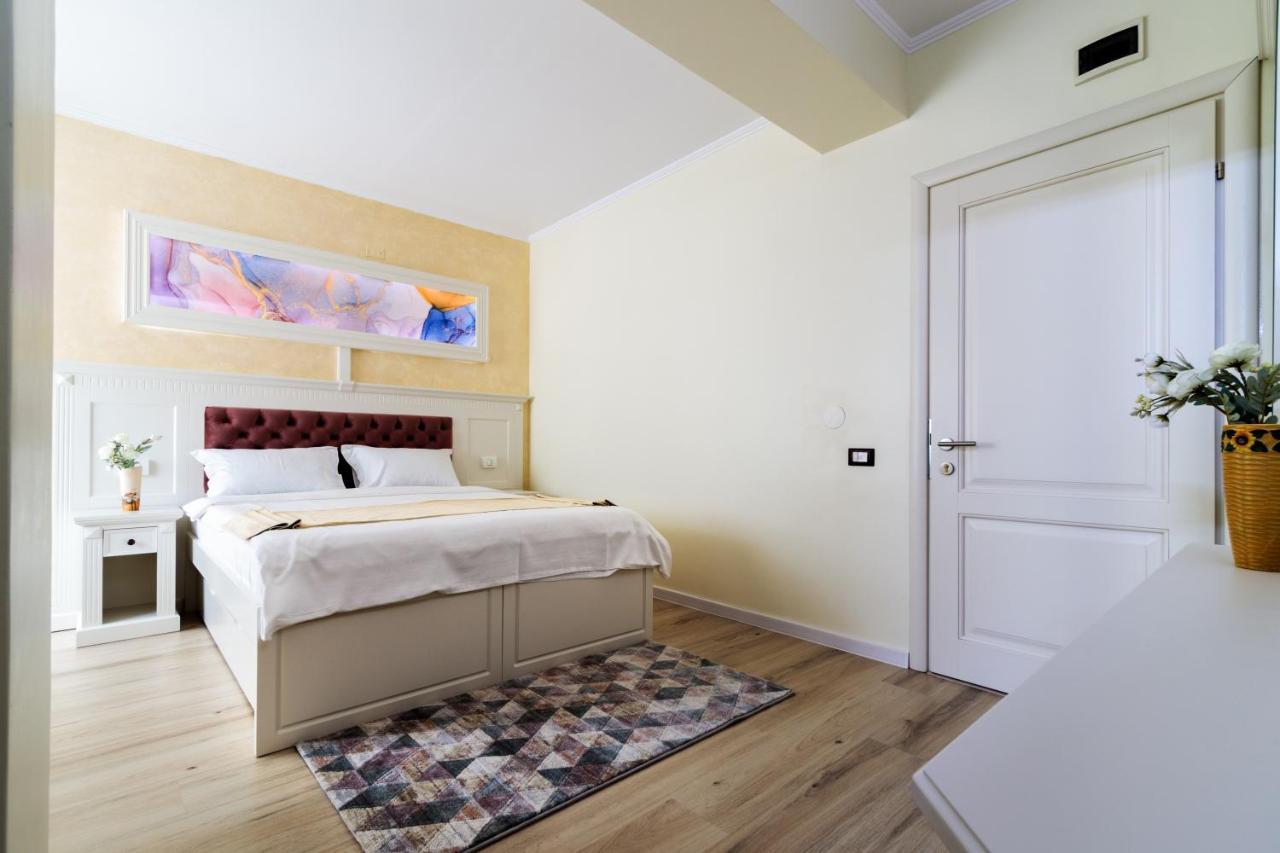 Hotel Central - Băile Olăneşti エクステリア 写真