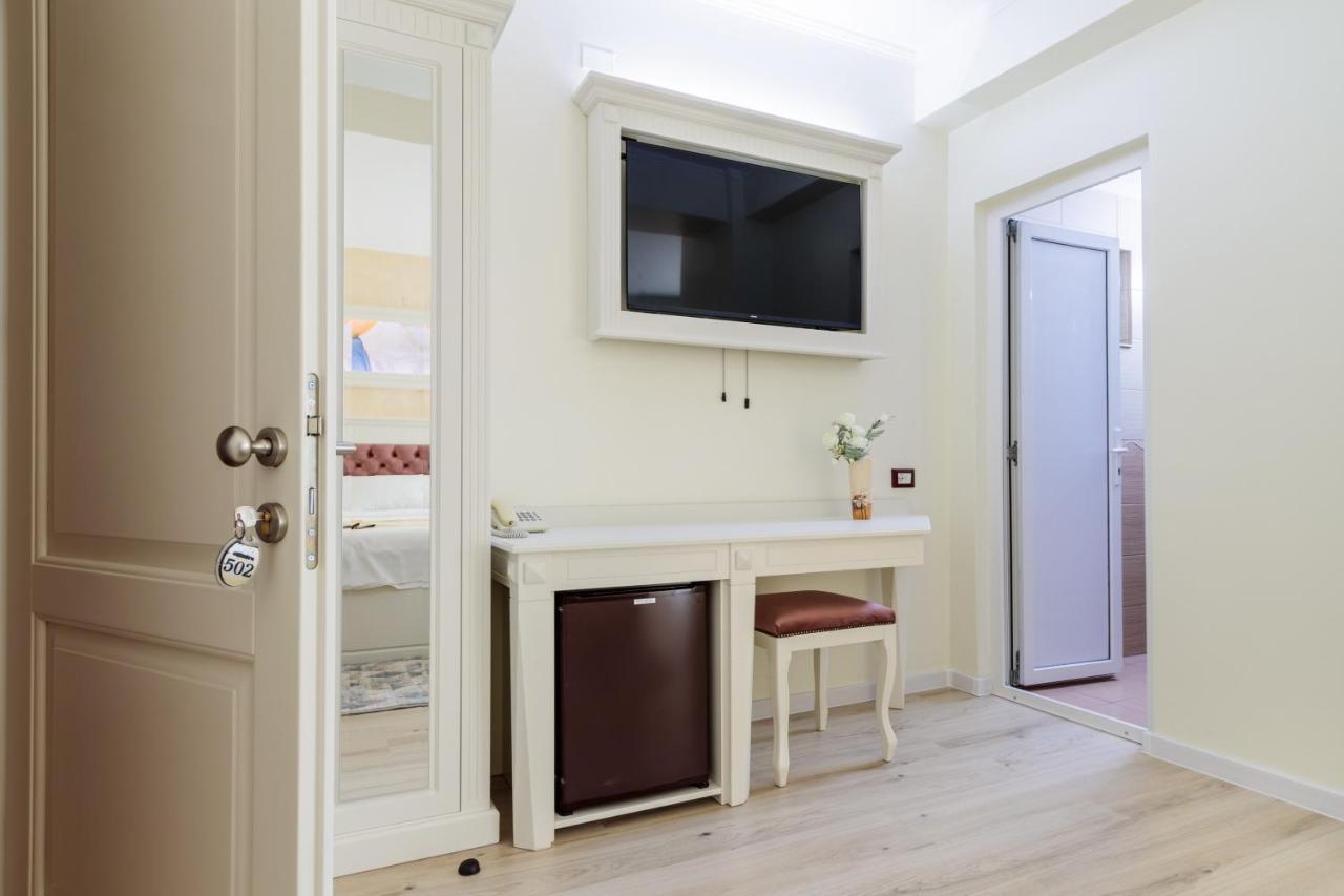 Hotel Central - Băile Olăneşti エクステリア 写真