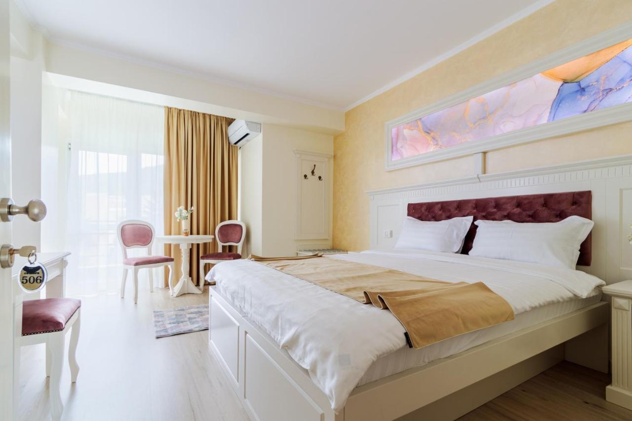 Hotel Central - Băile Olăneşti エクステリア 写真