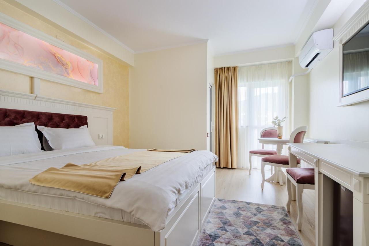 Hotel Central - Băile Olăneşti エクステリア 写真