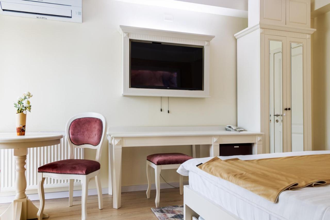 Hotel Central - Băile Olăneşti エクステリア 写真