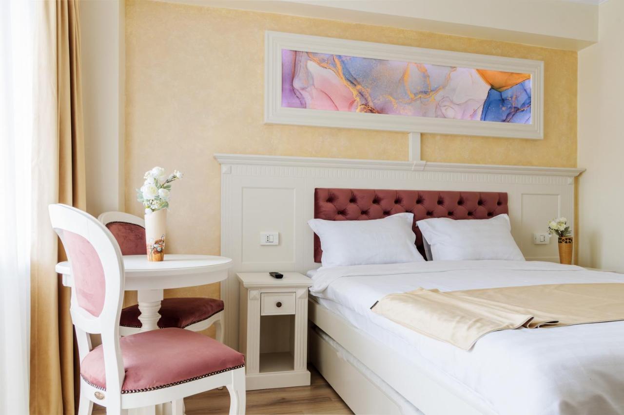 Hotel Central - Băile Olăneşti エクステリア 写真