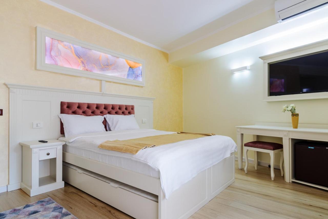 Hotel Central - Băile Olăneşti エクステリア 写真