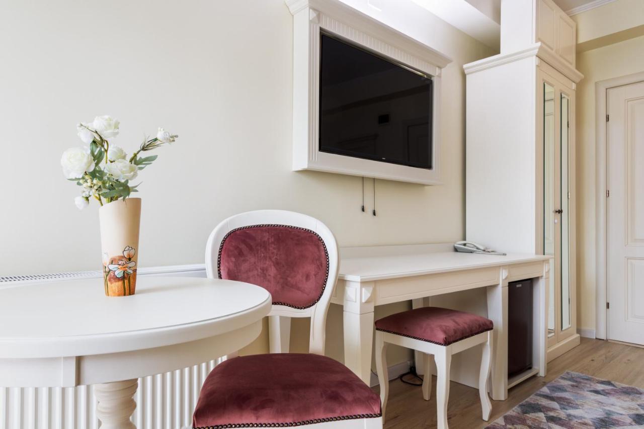 Hotel Central - Băile Olăneşti エクステリア 写真